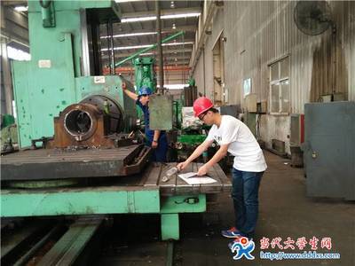 河南理工大學(xué)社會實(shí)踐團(tuán)赴邁科冶金機(jī)械開展學(xué)習(xí)交流